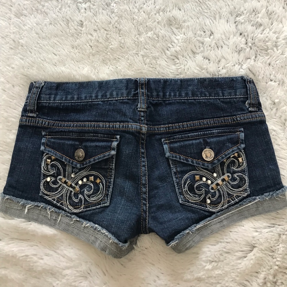 🔴Junior’s Infamous Denim Shorts Sz 3